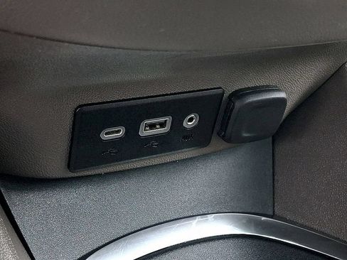 Used 2023 Chevrolet Malibu LT FWD image 25