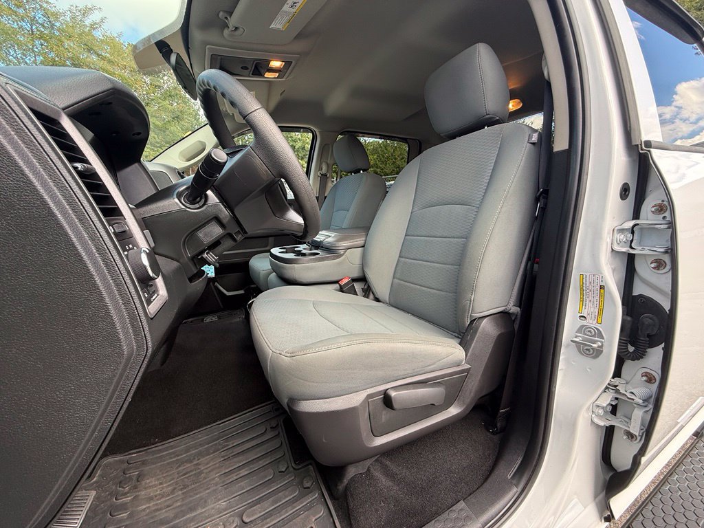 Used 2018 RAM 3500 Tradesman w/ Chrome Appearance Group AWD/4WD image 23