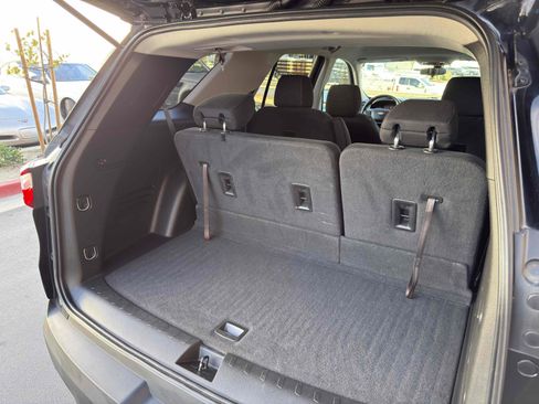 Used 2019 Chevrolet Traverse LT image 69