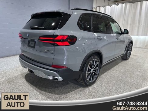 Certified 2025 BMW X5 xDrive40i w/ M Sport Package AWD/4WD image 3
