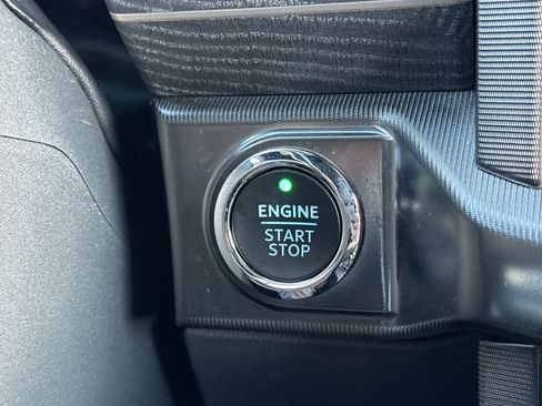 Used 2023 Ford F150 Platinum image 23