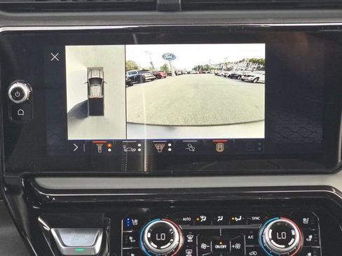 Used 2025 GMC Sierra 2500 AT4X image 20