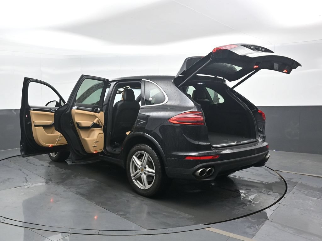 Used 2017 Porsche Cayenne S AWD/4WD image 47