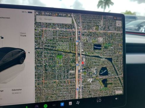 Used 2024 Tesla Model 3 Performance image 25