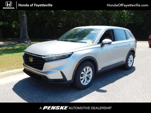 Used 2023 Honda CR-V LX image 1