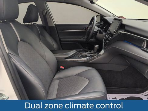 Used 2022 Toyota Camry XSE w/ Navigation Package FWD image 16