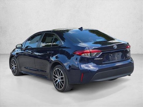 Used 2024 Toyota Corolla XLE FWD image 7
