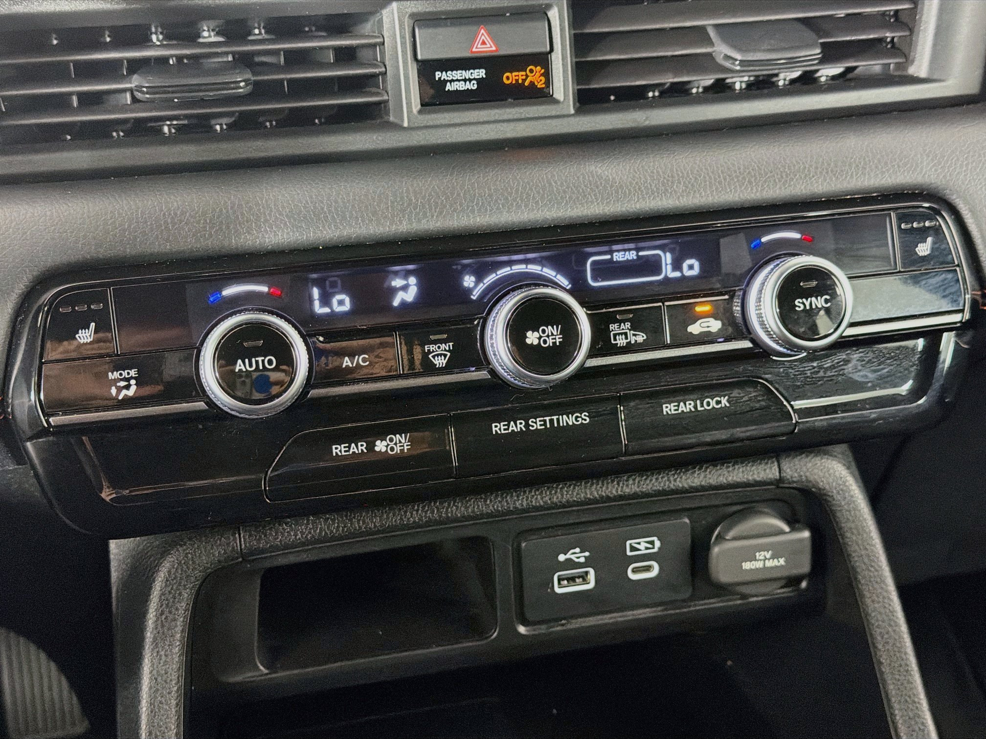 Used 2024 Honda Pilot TrailSport image 23