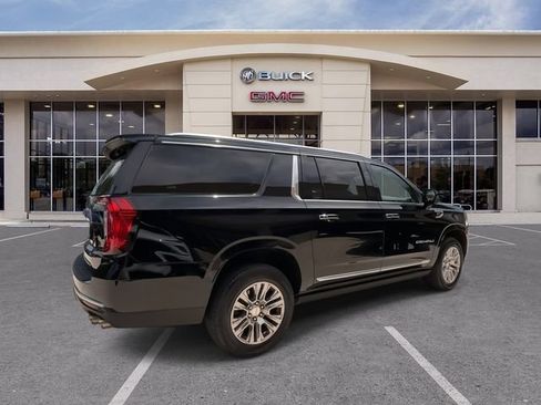 Certified 2023 GMC Yukon XL Denali w/ Max Trailering Package AWD/4WD image 14