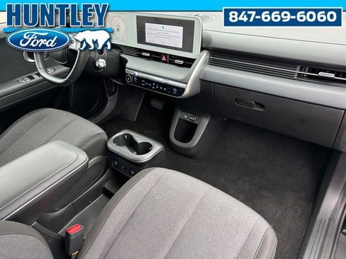 Used 2024 Hyundai Ioniq 5 SEL image 9
