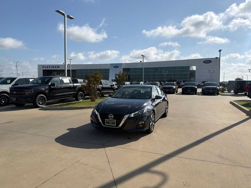 Used 2021 Nissan Altima 2.5 SL FWD image 23