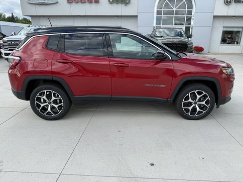 New 2026 Jeep Compass Limited AWD/4WD image 9