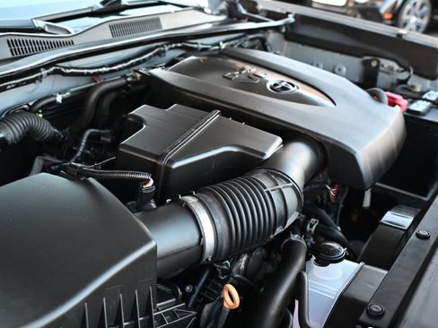 Used 2021 Toyota Tacoma TRD Sport w/ Technology Package image 54