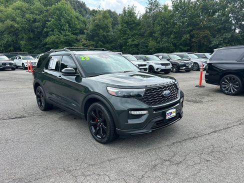 Used 2023 Ford Explorer ST w/ Equipment Group 401A AWD/4WD image 9