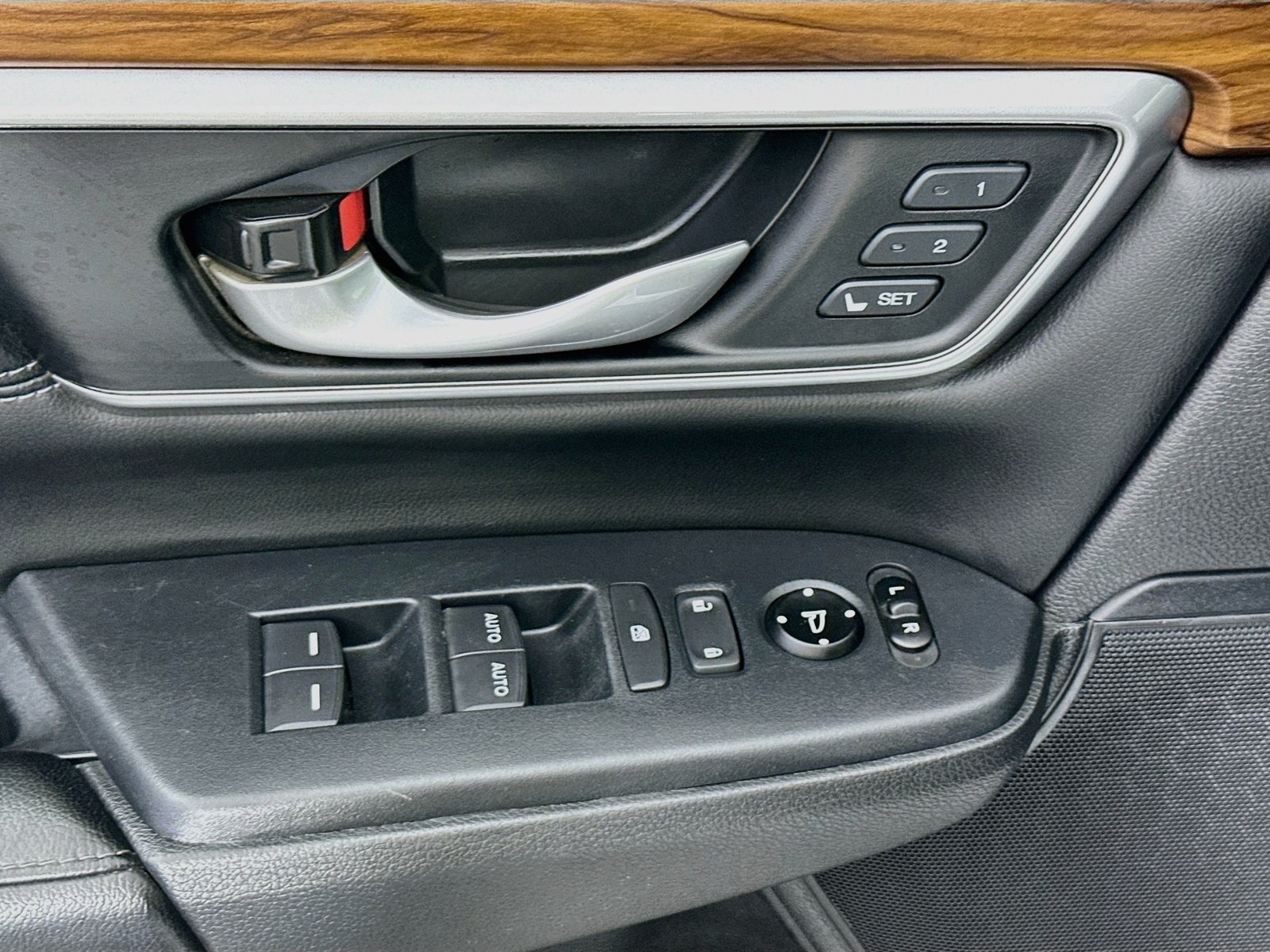 Used 2020 Honda CR-V EX-L image 18