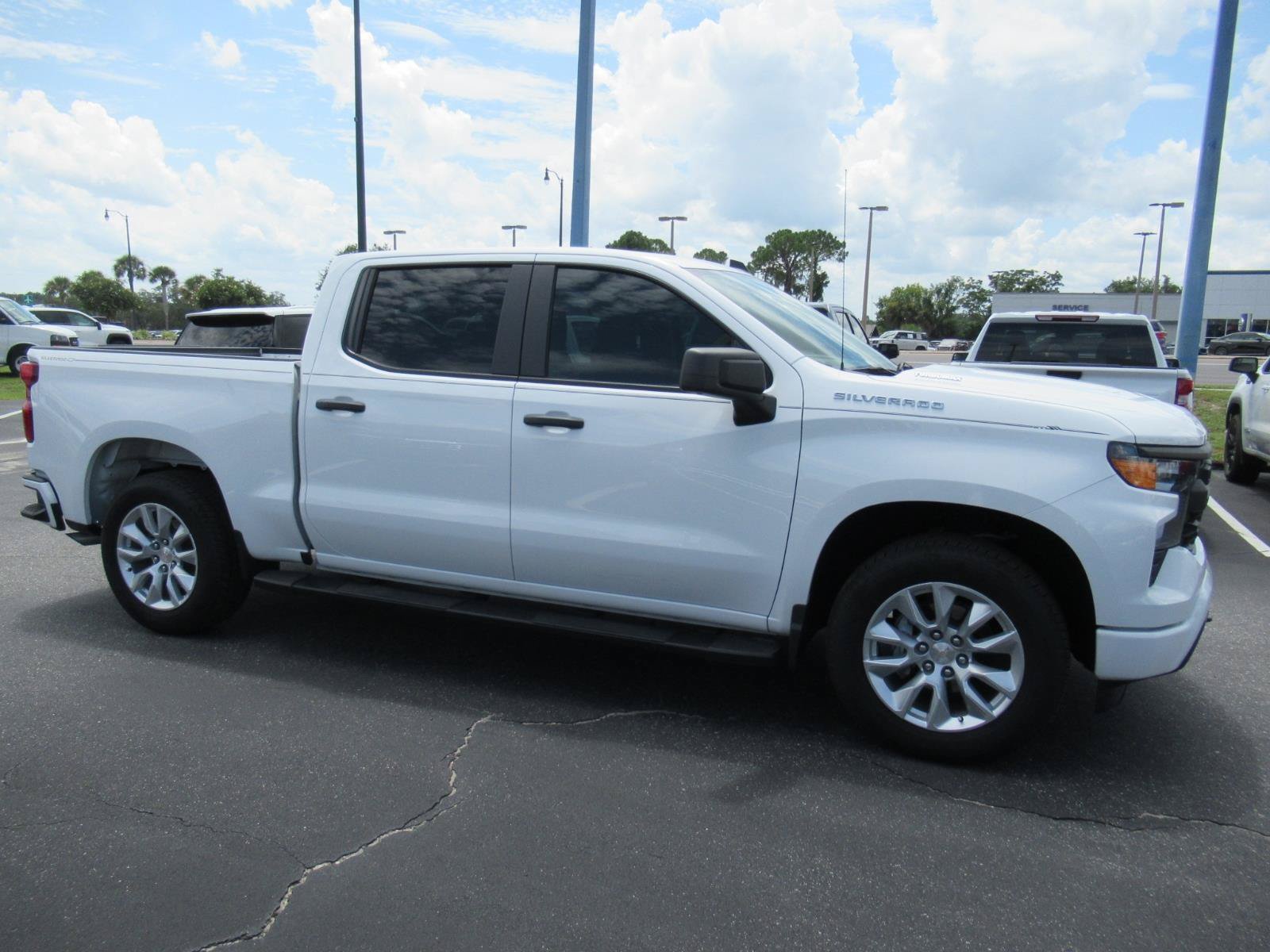 Certified 2025 Chevrolet Silverado 1500 Custom RWD image 4