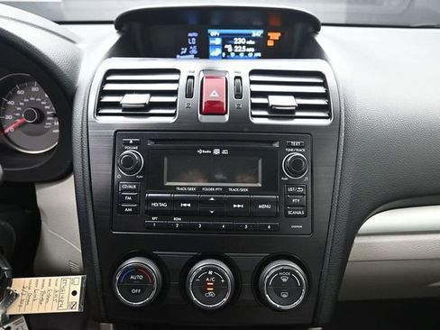 Used 2015 Subaru Forester 2.5i Limited image 11