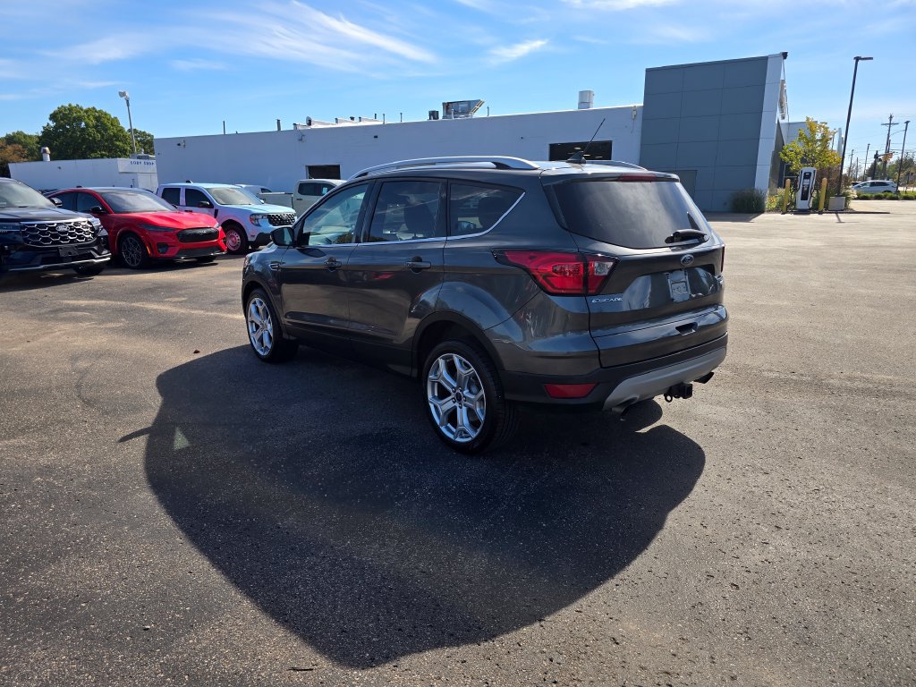 Certified 2019 Ford Escape Titanium AWD/4WD image 3