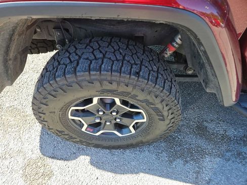 Used 2021 Jeep Gladiator Rubicon AWD/4WD image 11