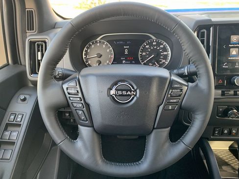 New 2026 Nissan Frontier SV image 7