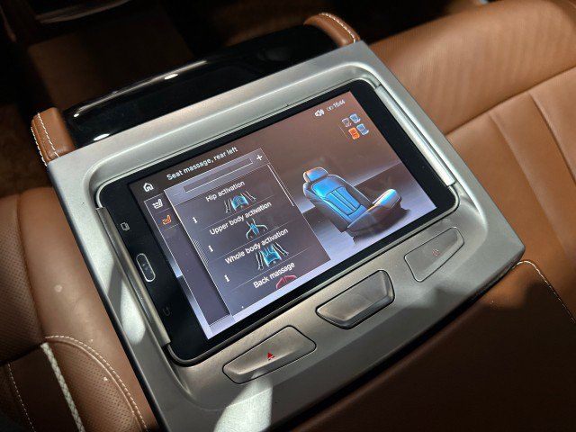 Used 2019 BMW M760i xDrive w/ Luxury Rear Seating Package AWD/4WD image 54