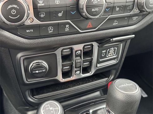 New 2026 Jeep Gladiator Sport image 17