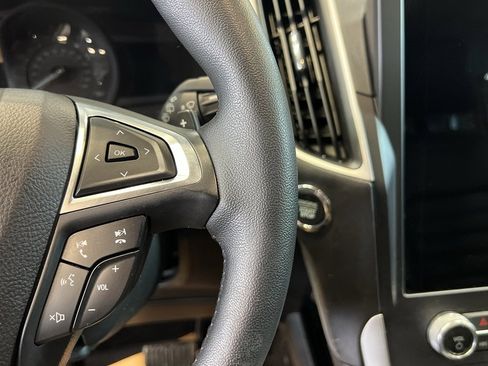 Used 2024 Ford Edge SEL w/ Convenience Package image 33