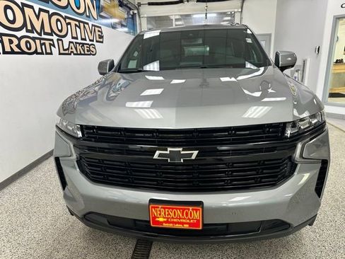 Used 2023 Chevrolet Tahoe RST image 3