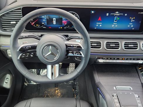 New 2026 Mercedes-Benz GLS 580 4MATIC image 27