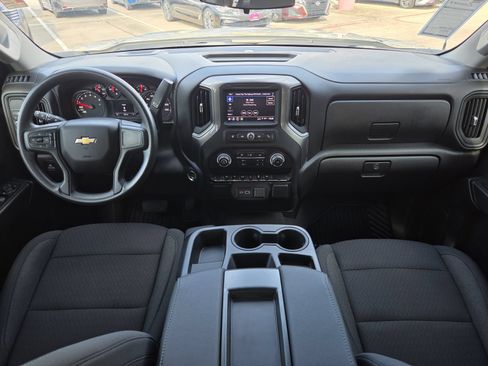 Used 2026 Chevrolet Silverado 1500 Custom w/ Turbomax Blackout Package RWD image 11