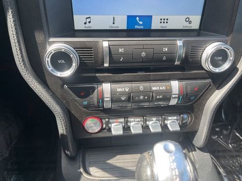 Used 2018 Ford Mustang Premium image 20