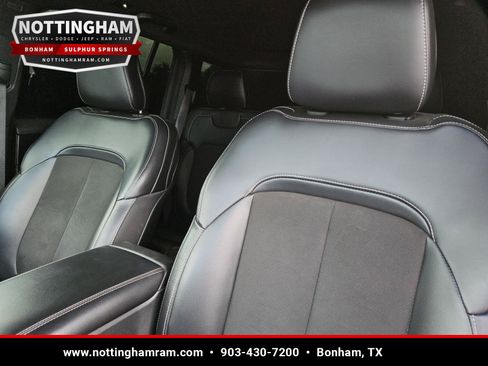 Used 2023 Jeep Grand Cherokee Altitude AWD/4WD image 25