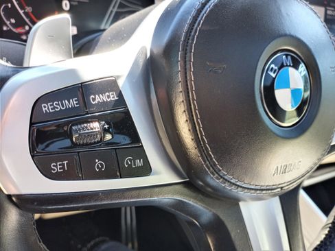 Used 2022 BMW X6 xDrive40i w/ Executive Package image 12