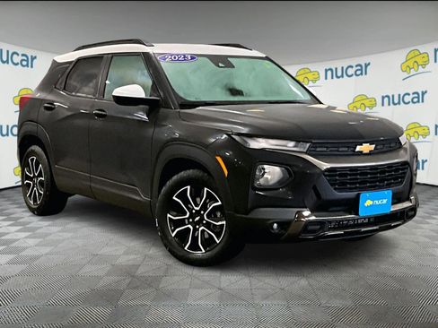 Used 2023 Chevrolet TrailBlazer ACTIV w/ Convenience Package image 1