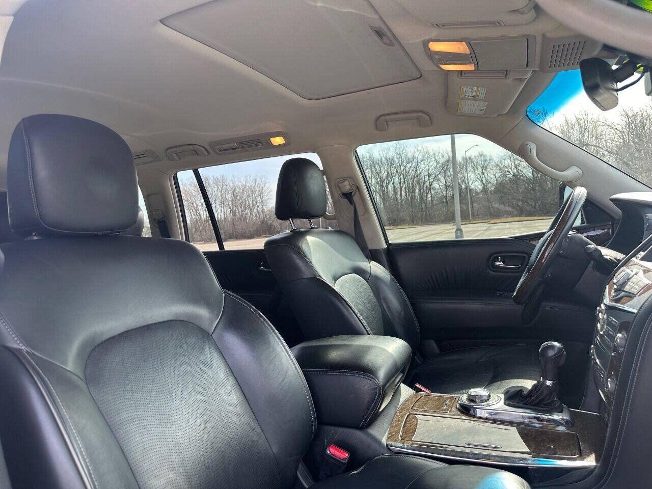 Used 2017 INFINITI QX80 4WD w/ Driver Assistance Package image 24
