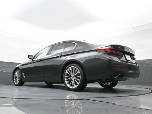 Used 2023 BMW 530i xDrive w/ Premium Package image 26