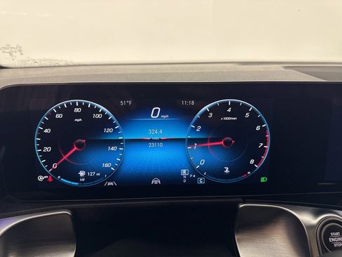 Used 2023 Mercedes-Benz GLB 250 4MATIC image 24