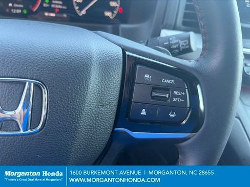 Used 2025 Honda Odyssey Sport-L image 16