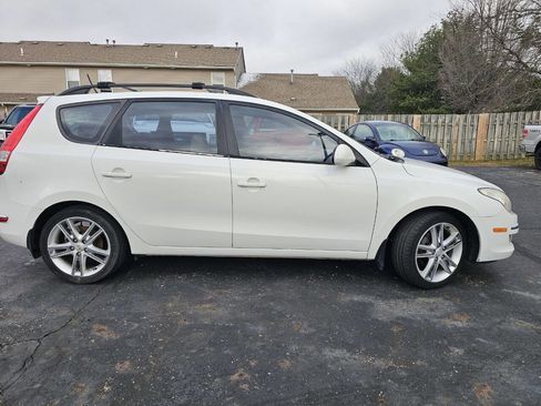 Used 2010 Hyundai Elantra SE image 5