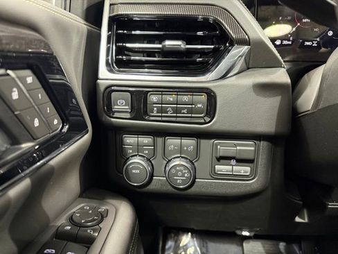 New 2026 GMC Yukon Elevation w/ Elevation Premium Package image 18