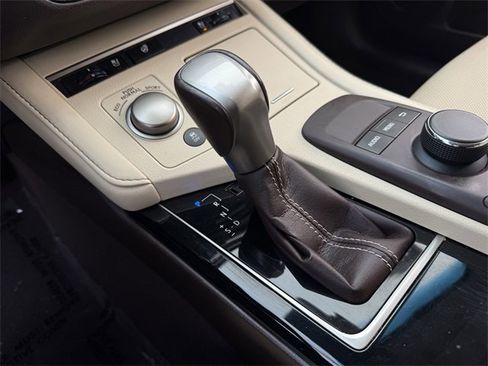 Used 2017 Lexus ES 350 image 18