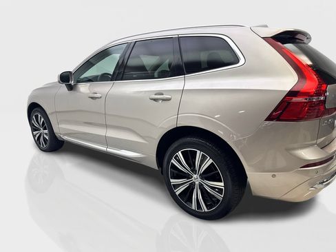 Used 2023 Volvo XC60 B5 Plus FWD image 14