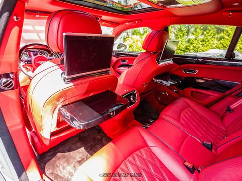 Used 2019 Bentley Mulsanne Speed image 45