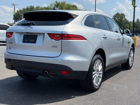 Used 2020 Jaguar F-PACE Prestige image 8
