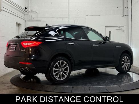 Used 2017 Maserati Levante S image 9
