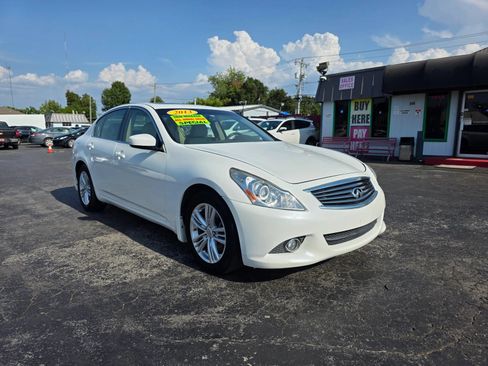 Used 2013 INFINITI G37 x Sedan w/ Premium Pkg AWD/4WD image 7