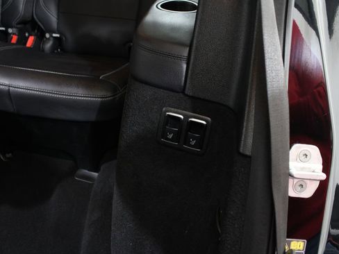 Used 2015 Mercedes-Benz GL 550 4MATIC image 26