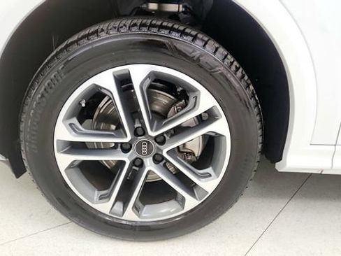 Used 2025 Audi Q5 Premium AWD/4WD image 77