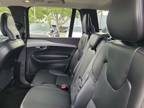 Used 2023 Volvo XC90 B5 Core AWD/4WD image 12