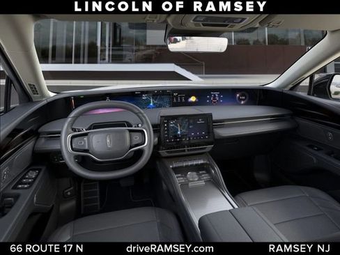 New 2026 Lincoln Nautilus Premier AWD/4WD image 10